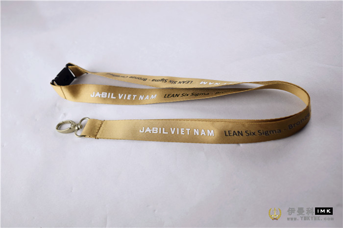 What is the most overlooked detail when customizing the label lanyard Lanyard 图1张
